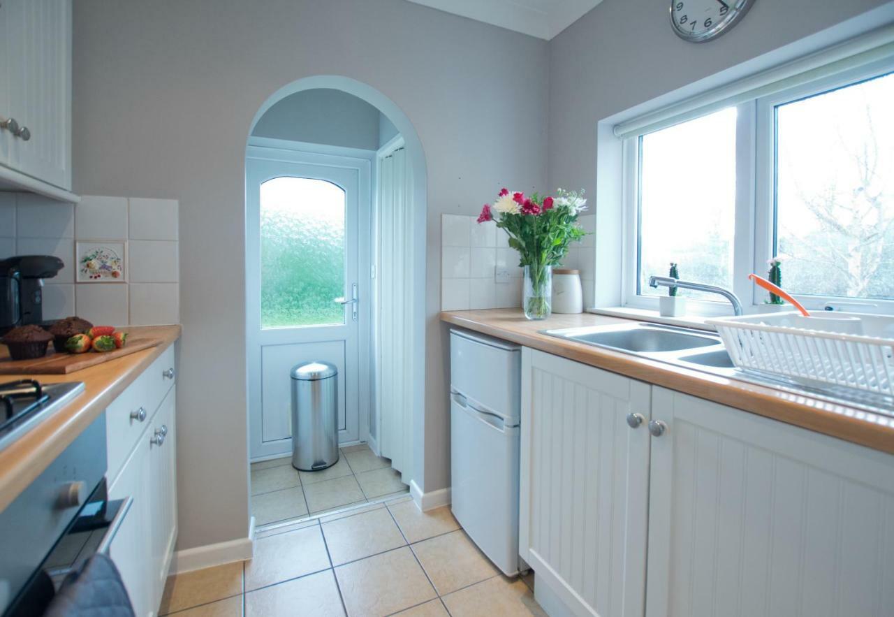 Grove Cottage Basingstoke Zewnętrze zdjęcie