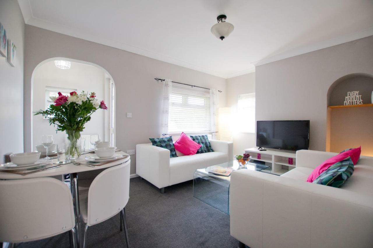 Grove Cottage Basingstoke Zewnętrze zdjęcie