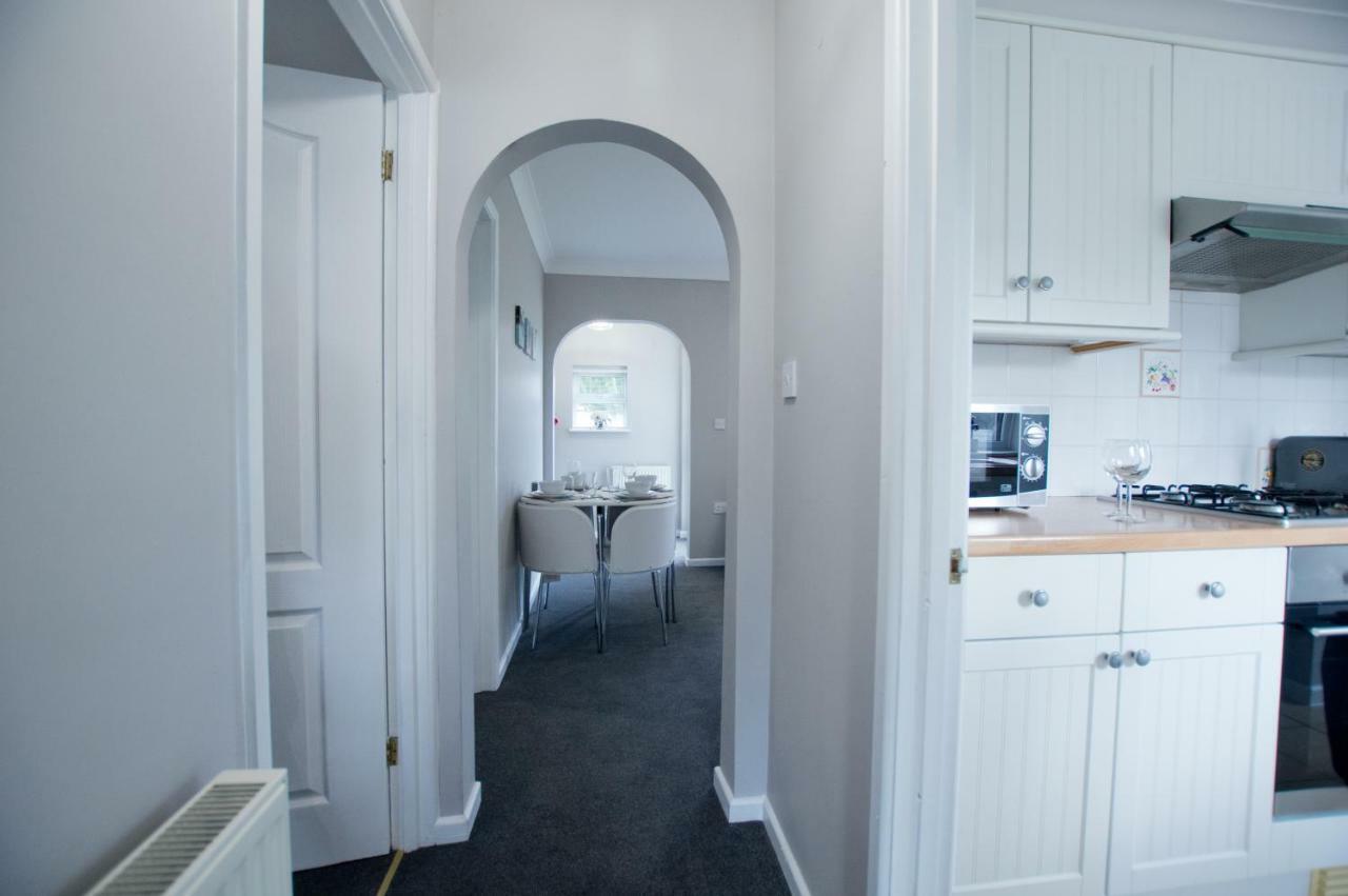 Grove Cottage Basingstoke Zewnętrze zdjęcie