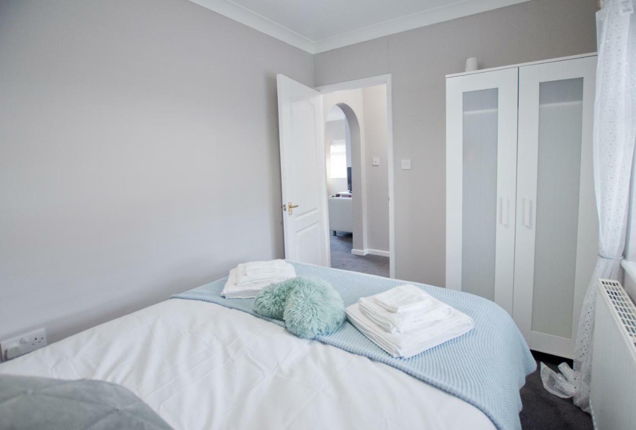Grove Cottage Basingstoke Zewnętrze zdjęcie