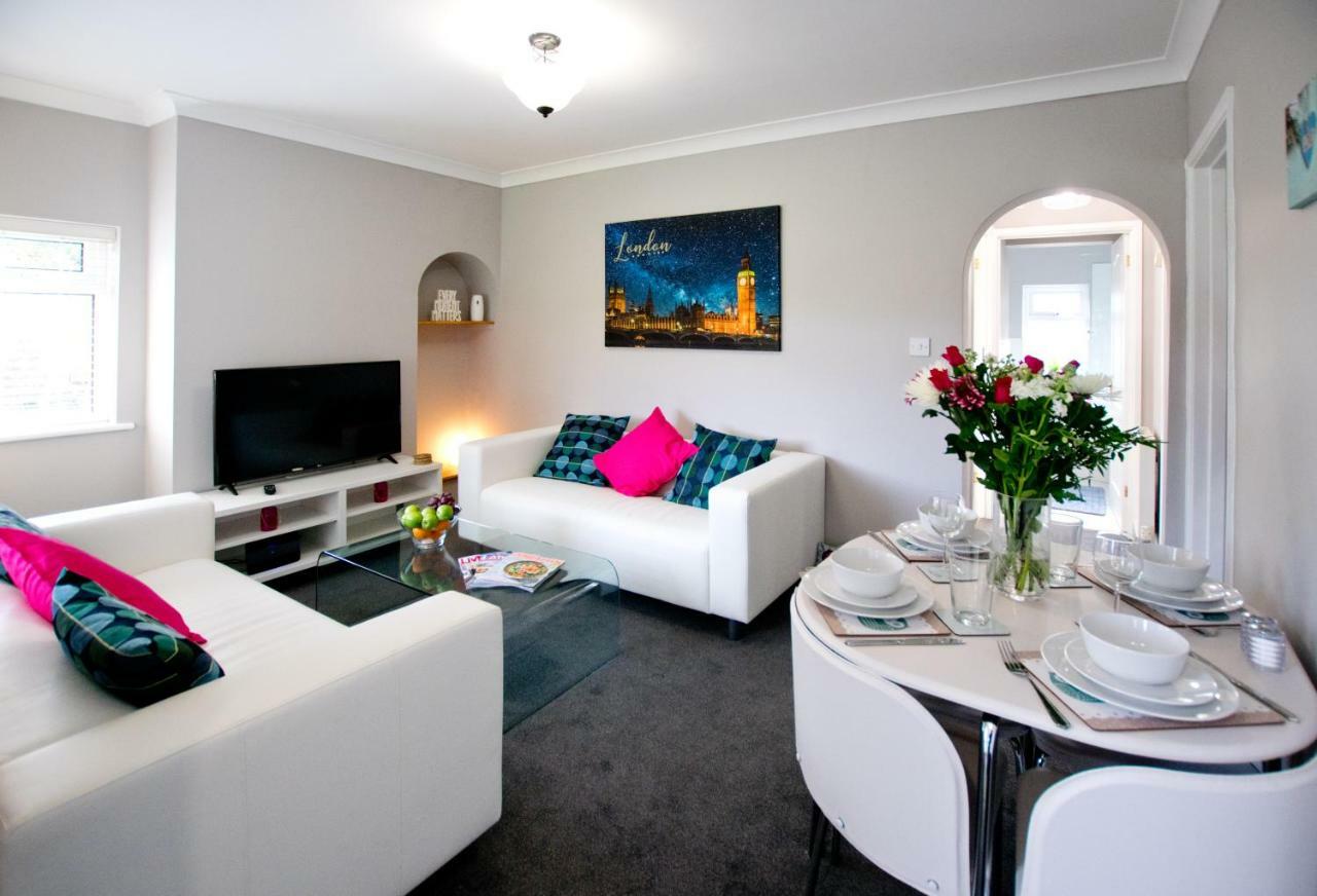 Grove Cottage Basingstoke Zewnętrze zdjęcie